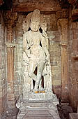 Khajuraho - Chaturbhuja temple - statue of Vishnu 